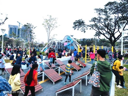 楠梓區藍田公園遊戲場設置、周邊景觀及設施改善工程