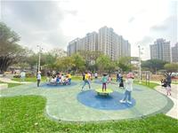 相關圖片：[圖六] 鳳山區五甲公園活力彈跳適合體驗遊戲的場所。_0