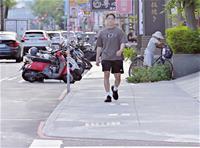 相關圖片：2 改善後電箱退出人行道