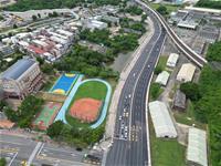 相關圖片：3.翠華路拓寬工程已完成道路鋪設開放通行  整體預計8月底完工